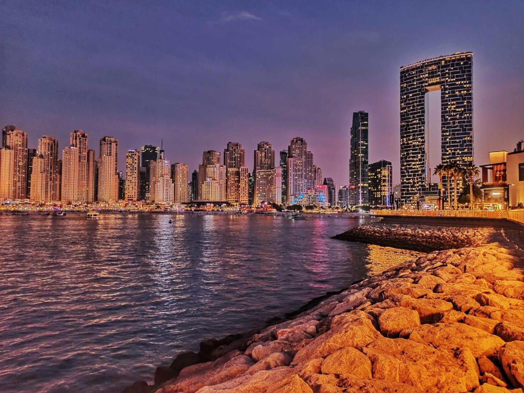 Seaview Beach Hostel Jbr - Walk To Beach - Gym - Pool - Metro Station Dubai Exterior foto