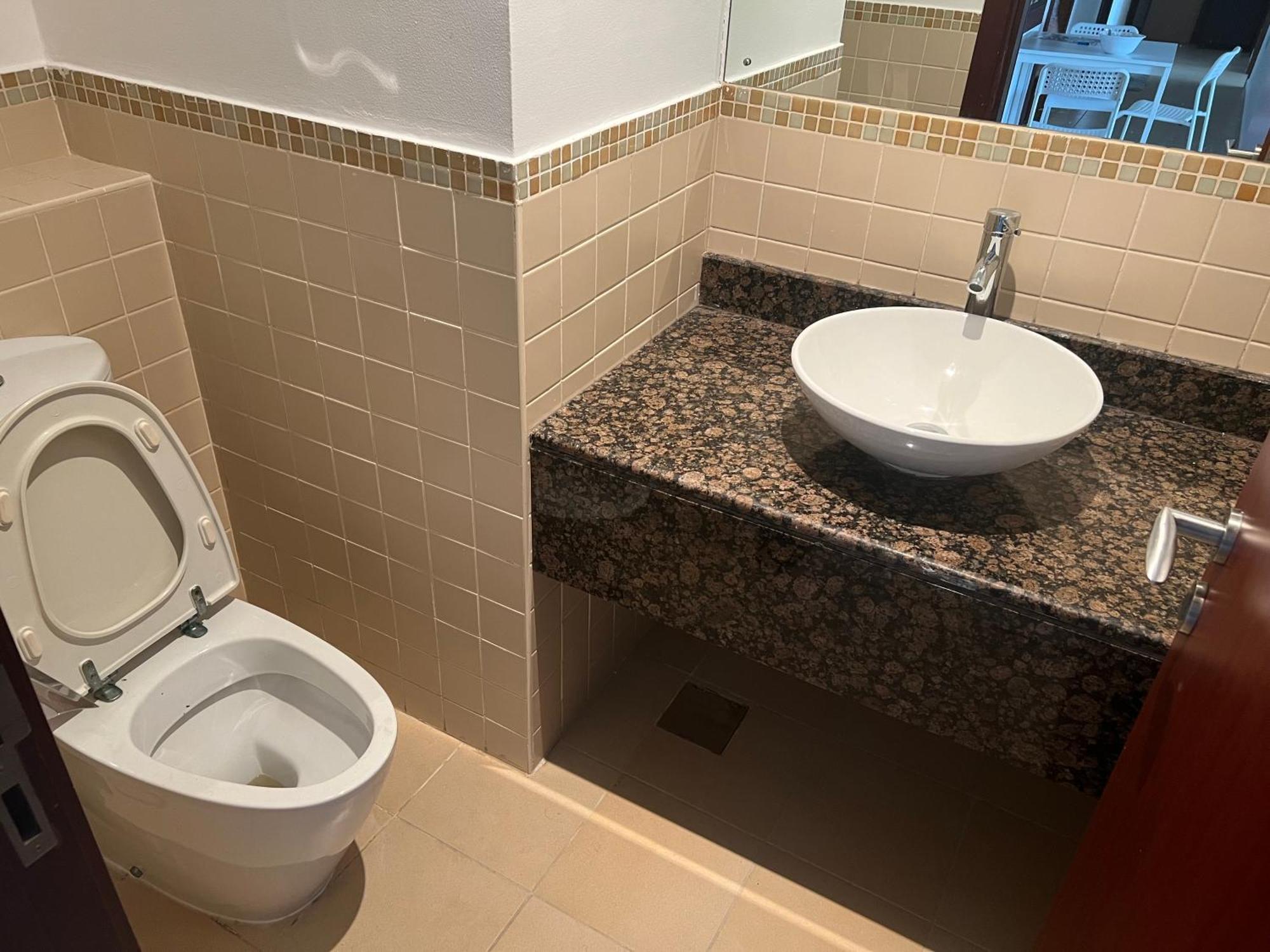 Seaview Beach Hostel Jbr - Walk To Beach - Gym - Pool - Metro Station Dubai Exterior foto