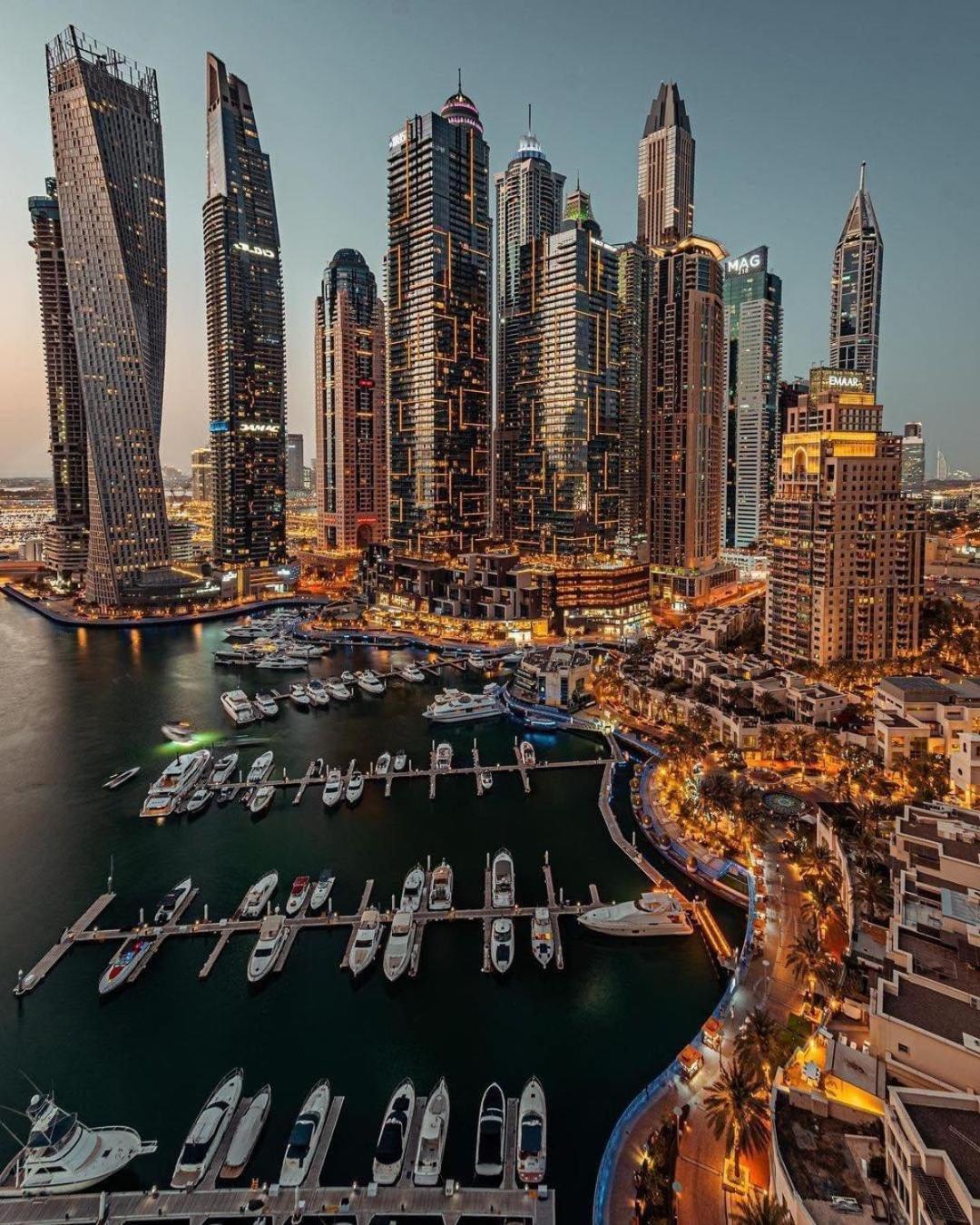 Seaview Beach Hostel Jbr - Walk To Beach - Gym - Pool - Metro Station Dubai Exterior foto