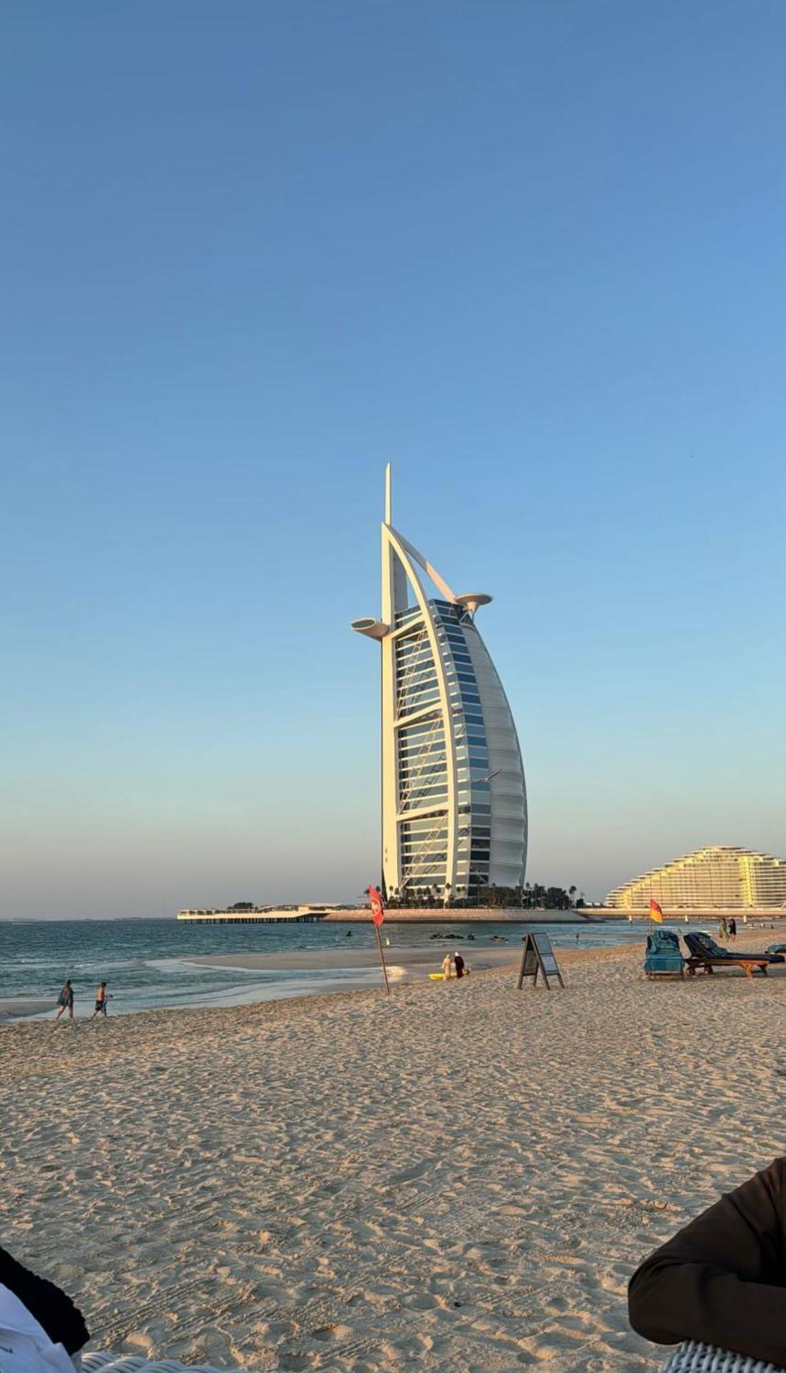 Seaview Beach Hostel Jbr - Walk To Beach - Gym - Pool - Metro Station Dubai Exterior foto